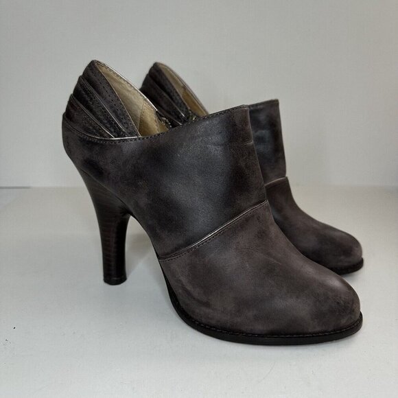 🤎 Frye 9.5 Valerie Piping Ankle Heel Bootie Butter Soft Leather Brown Neutral - Picture 2 of 12